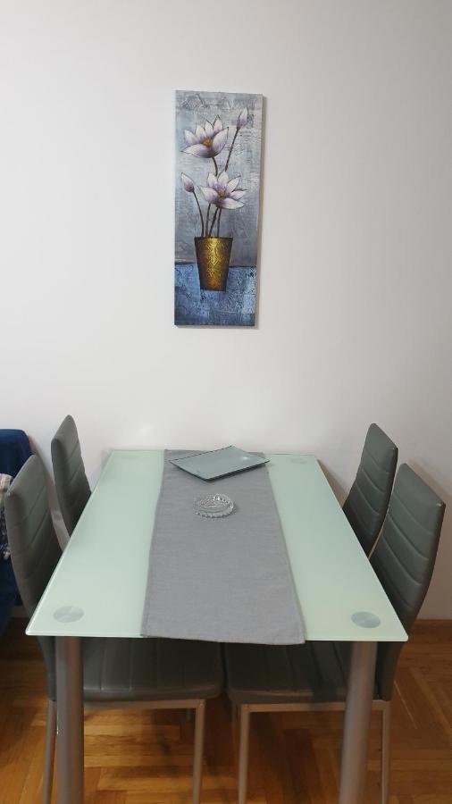 Apartman Mm012 Požarevac Exteriör bild