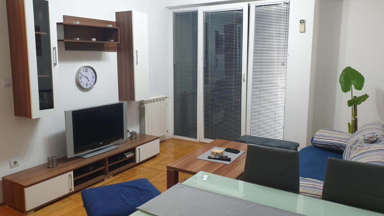 Apartman Mm012 Požarevac Exteriör bild